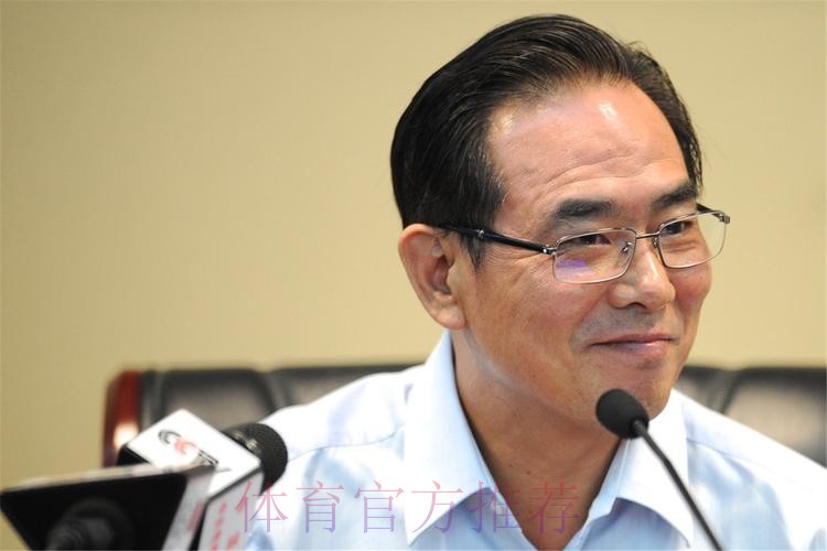 中国足协主席蔡振华在罗马会见意大利足协主席塔维奇奥